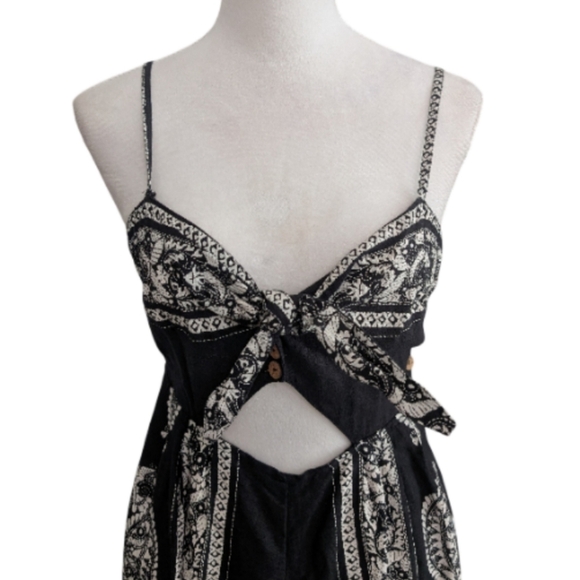 Free People Feel the Sun Black Bandana Paisley Cutout Cropped Jumpsuit Linen - Picture 9 of 14
